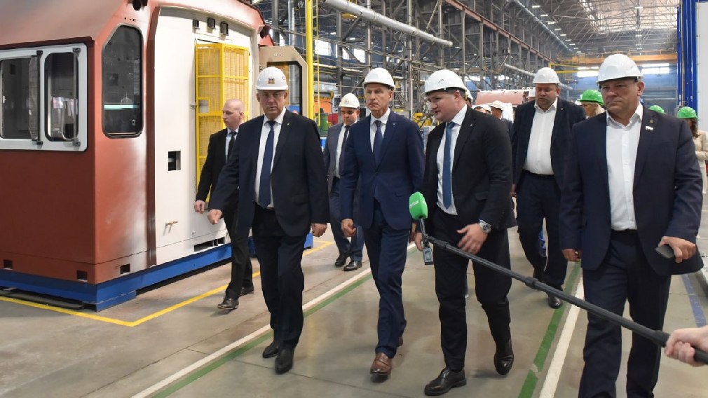 Губернатор Александр Богомаз рассказал про БМЗ