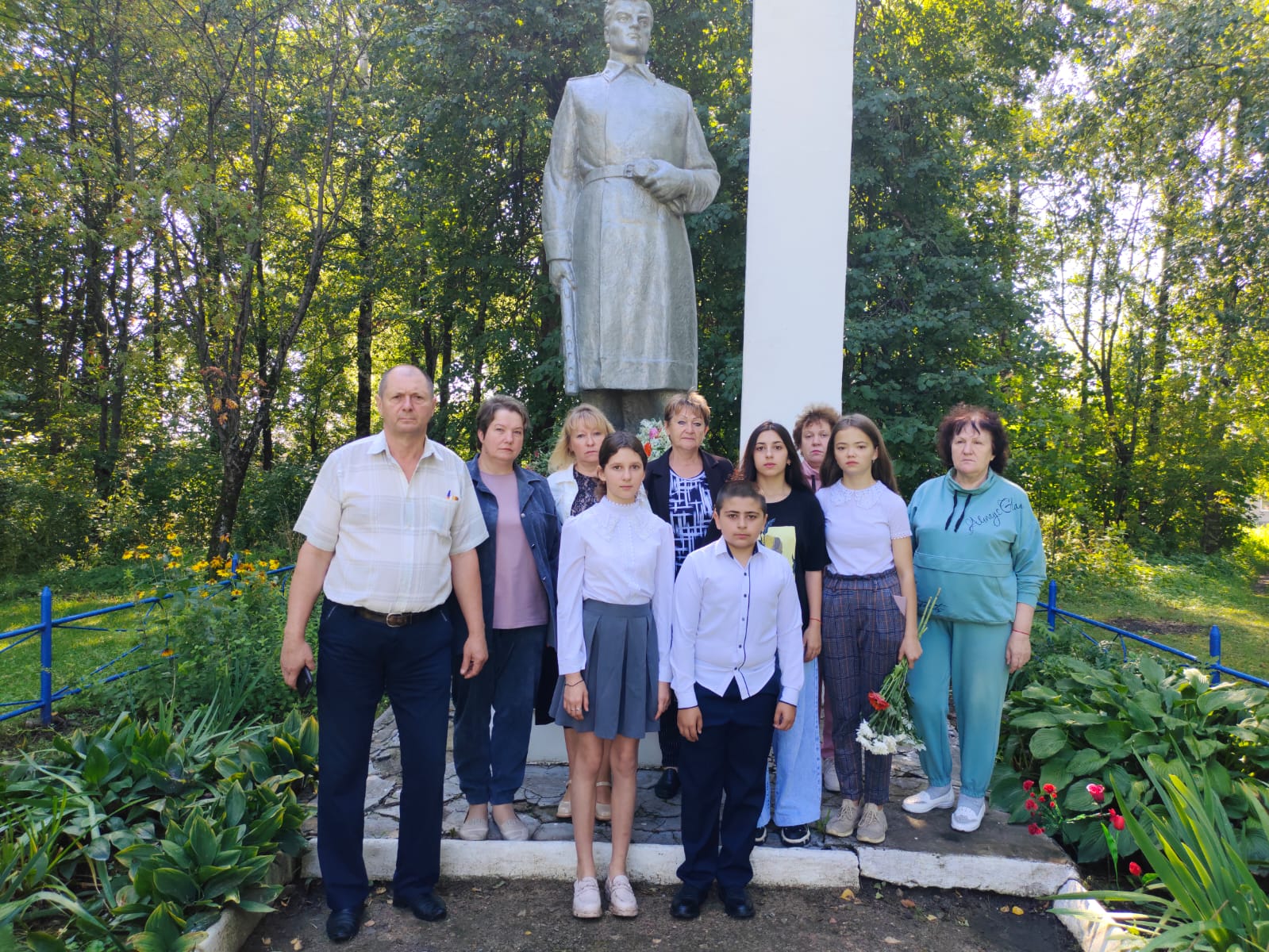 В Дроновском сельском поселении прошел торжественный митинг ко Дню города
