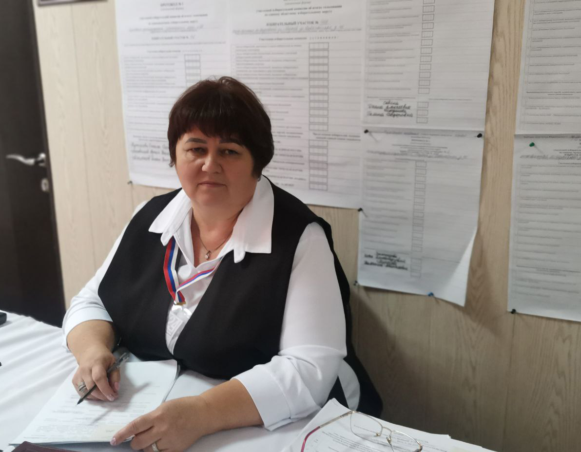 Председатель карачевской УИК Т.Л.Ломакина прокомментировала ход голосования на своем участке