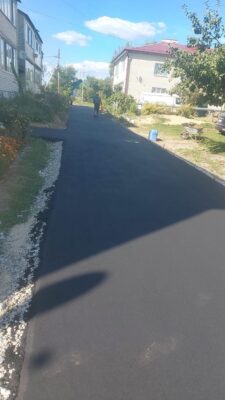 В Новозыбкове Брянской области благоустраивают дворовые территории