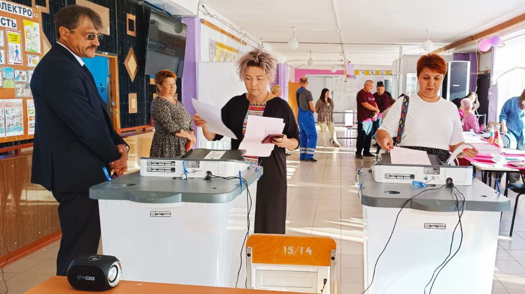 Многие карачевцы пришли проголосовать до начала рабочего дня