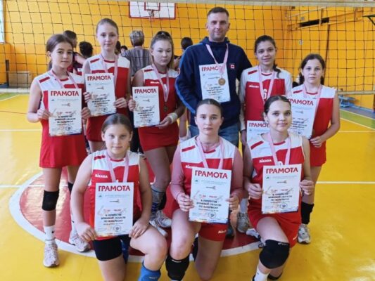 Волейболистки  Белой Березки Трубчевского района Брянской области взяли «бронзу» на первенстве области