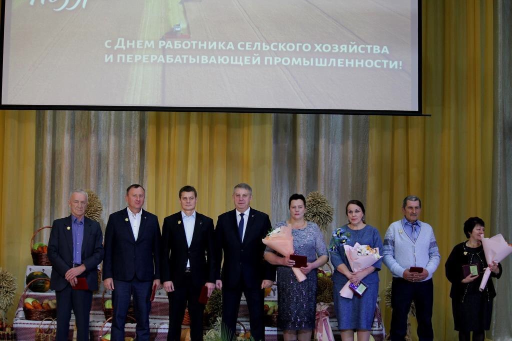 Карачевские работники агропромышленного комплекса – в числе лучших!