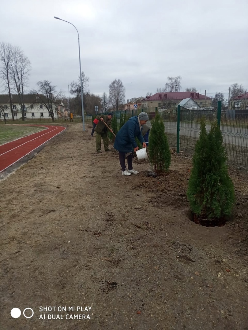 В карачевском поселке Тёплое завершилось возведение спортплощадки