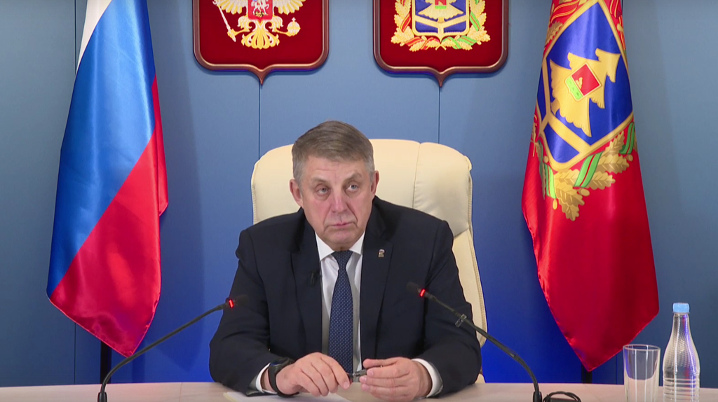 Глава Брянщины Александр Богомаз: «Задача на сегодня – достроить ледовые дворцы и бассейны»