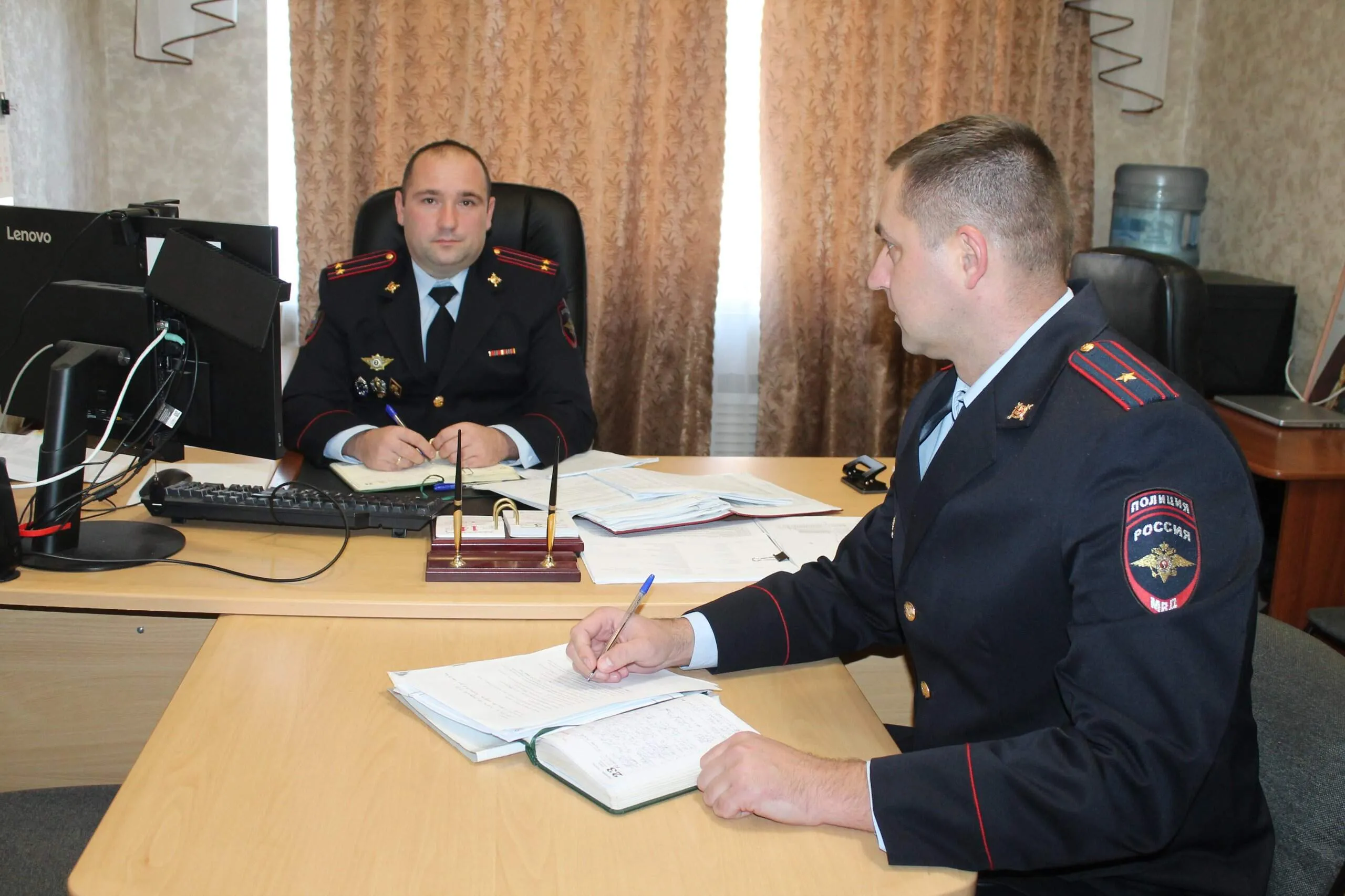 День сотрудника ОВД РФ: выполнять поставленные задачи