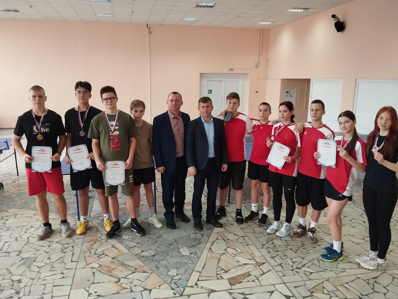 В Карачеве прошли соревнования по настольному теннису  лично-командного первенства