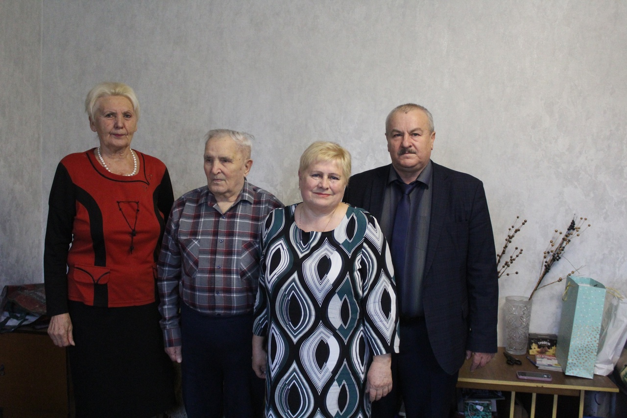 «Жизнь прожил не зря…», — карачевского ветерана поздравили с 95-летием