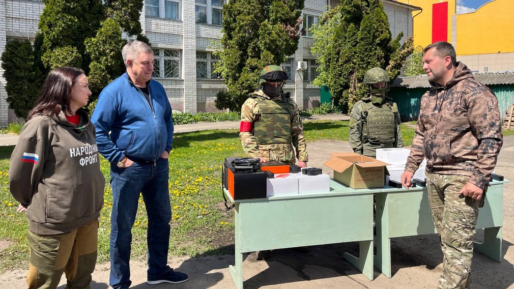 Брянские волонтеры с начала СВО почти 6000 тонн гуманитарных грузов доставили