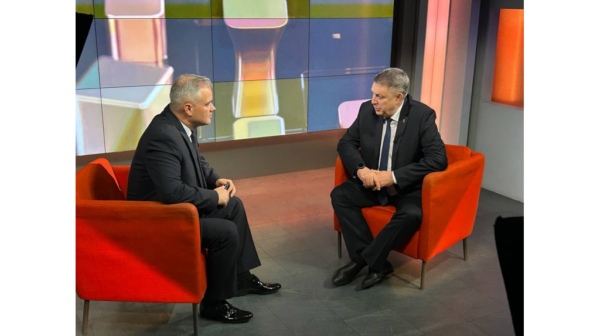 Синоптик Тишковец на встрече с губернатором Александром Богомазом пожелал брянцам мужества