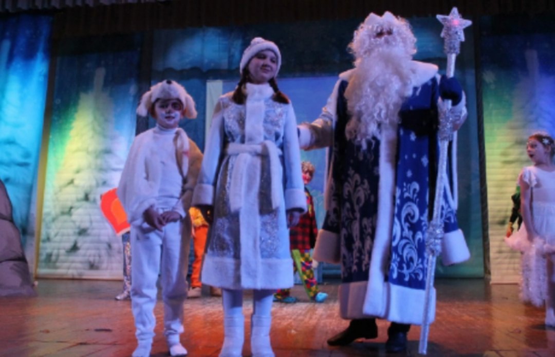 Учащиеся школы имени С.М.Кирова стали участниками ёлки главы райадминистрации