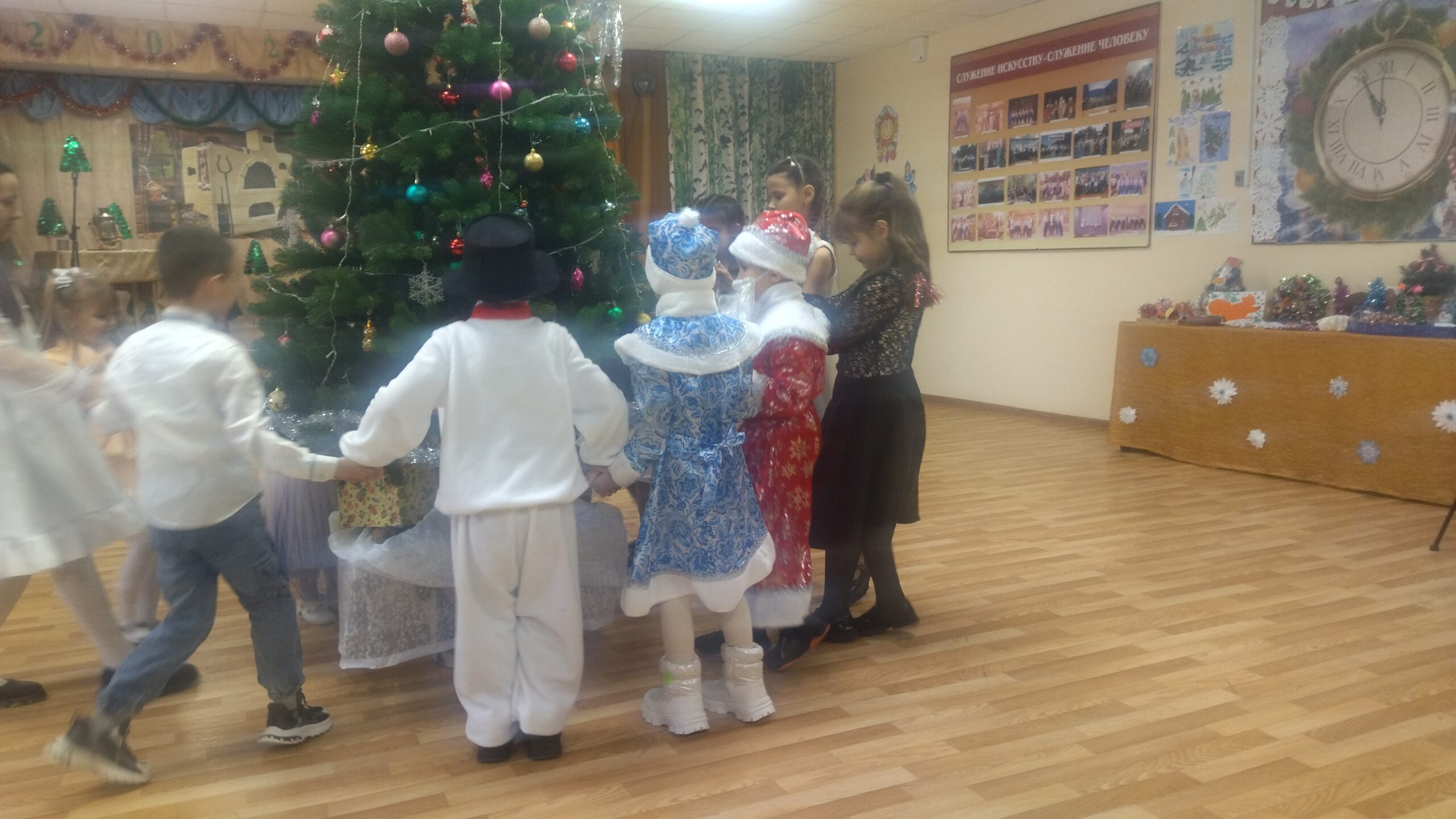 В Дунаевском ПДК прошло новогоднее представление для детей