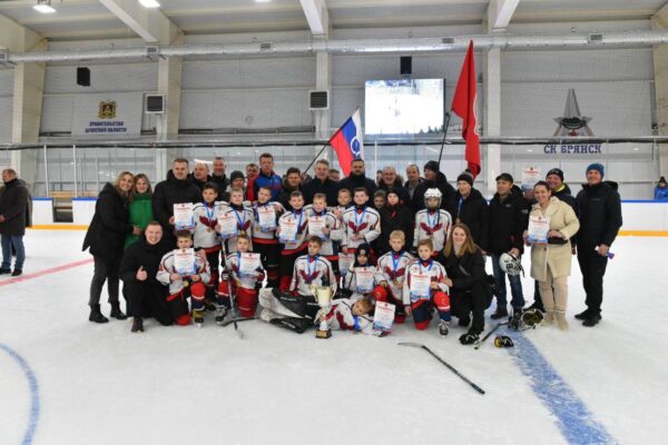 Состоялись матчи первенства Брянской области по хоккею среди юношей