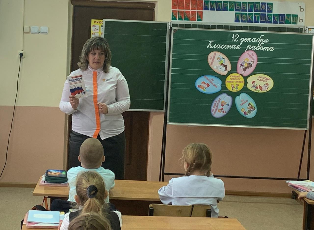 В Карачевской школе им. С.М.Кирова состоялся кинолекторий   «Азбука права»