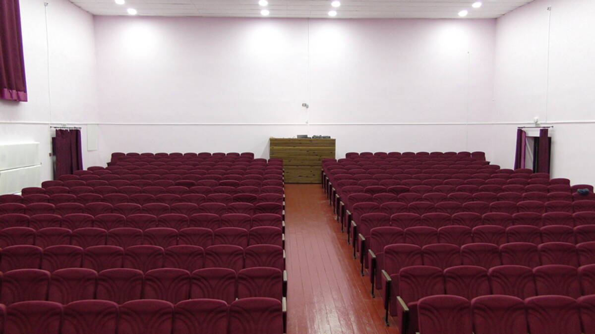 В Суземском районе для учреждений культуры закупили звуковое оборудование и кресла