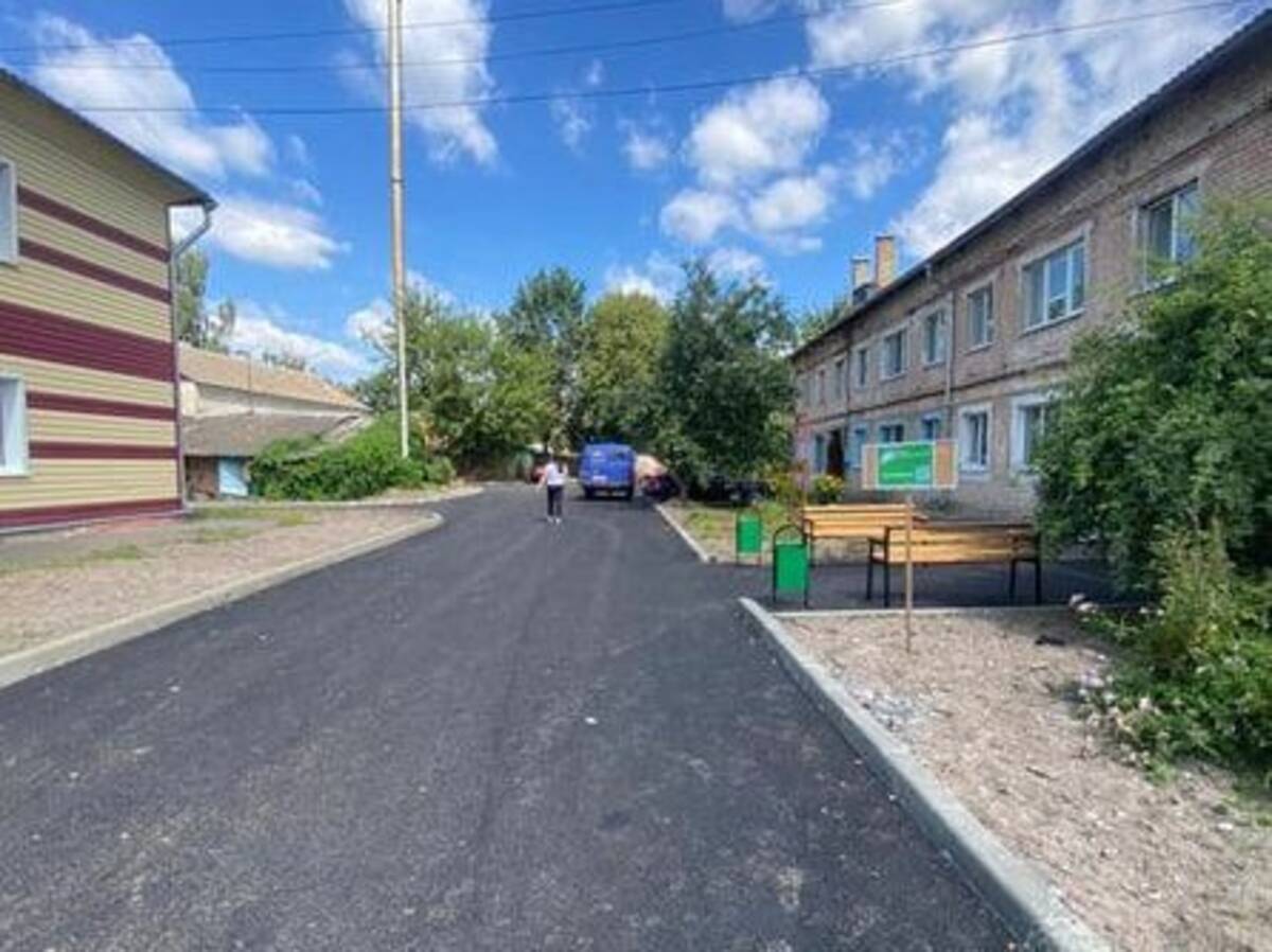 В брянском Стародубе в 2024-м году благоустроили 4 дворовых территории многоквартирных домов