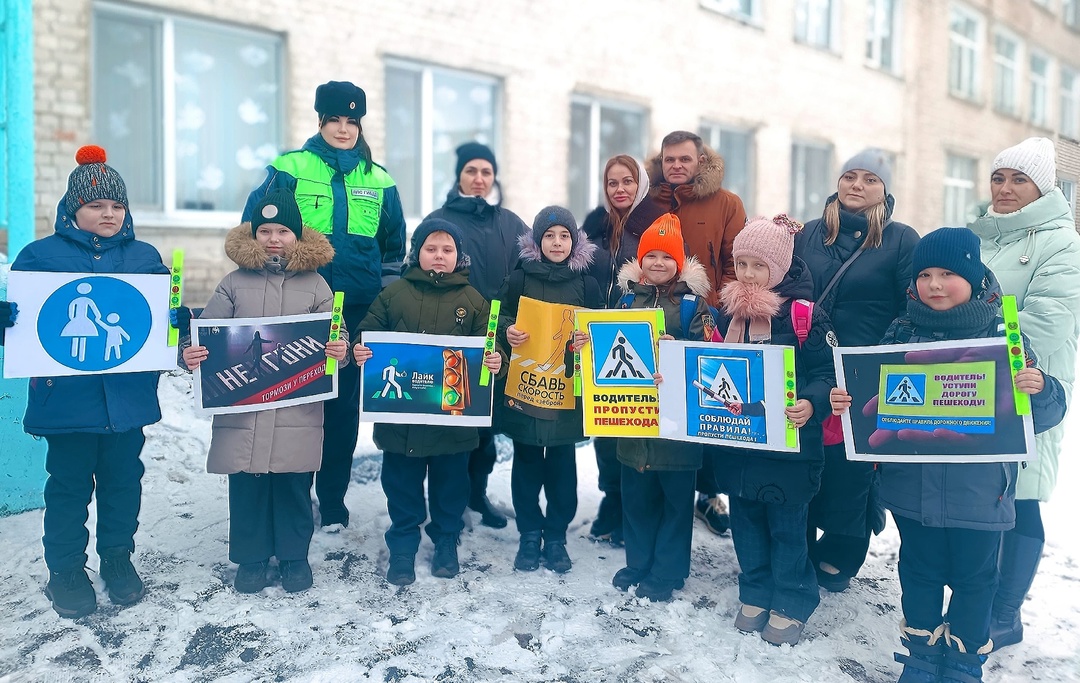 Карачевские автоинспекторы провели профилактический урок для первоклассников