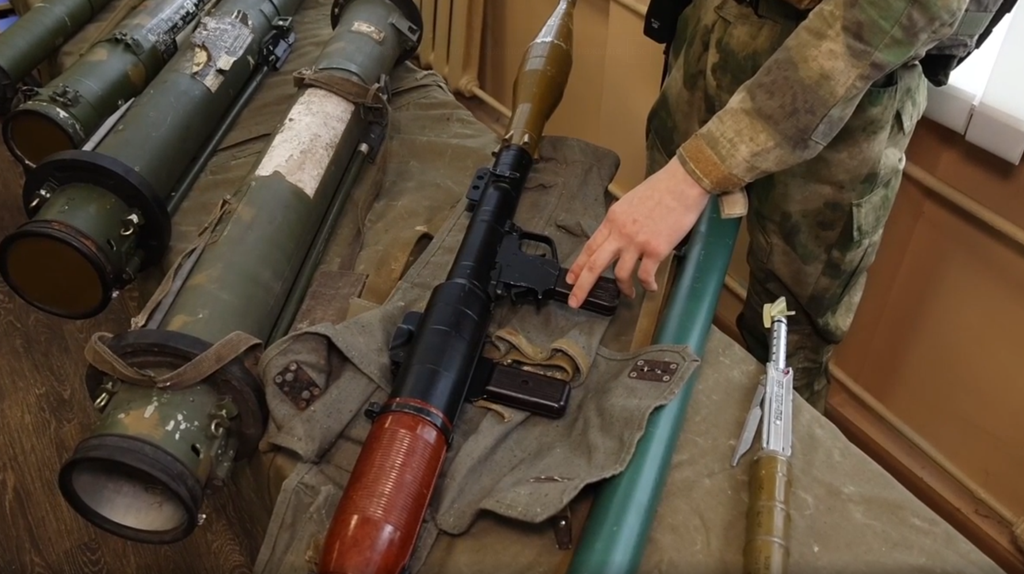 В  брянских Клинцах интерактивную выставку провел военно-патриотический центр «Рубеж 32»