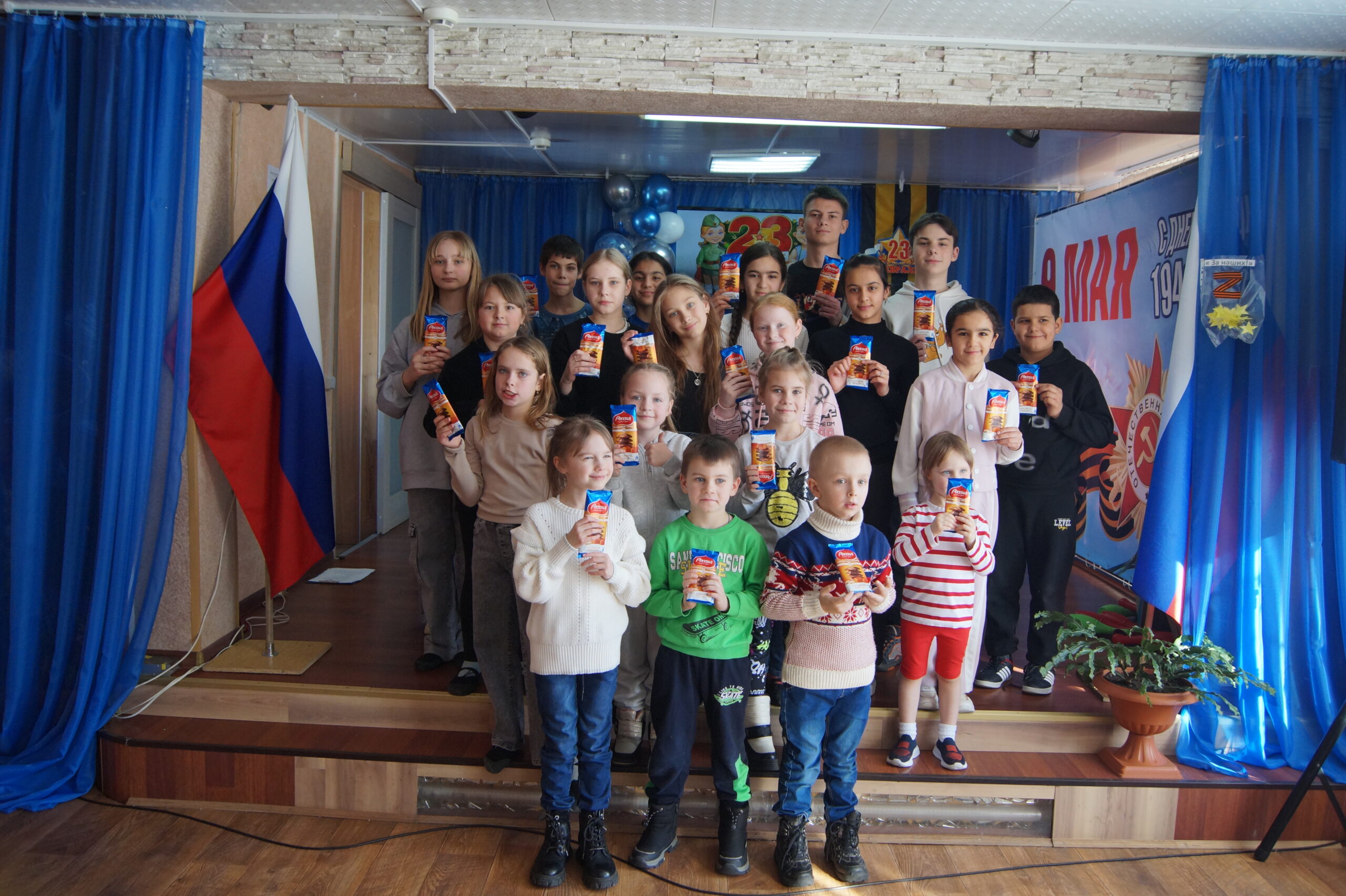 В Согласинском Доме культуры прошла конкурсно – игровая программа « Армейские будни»