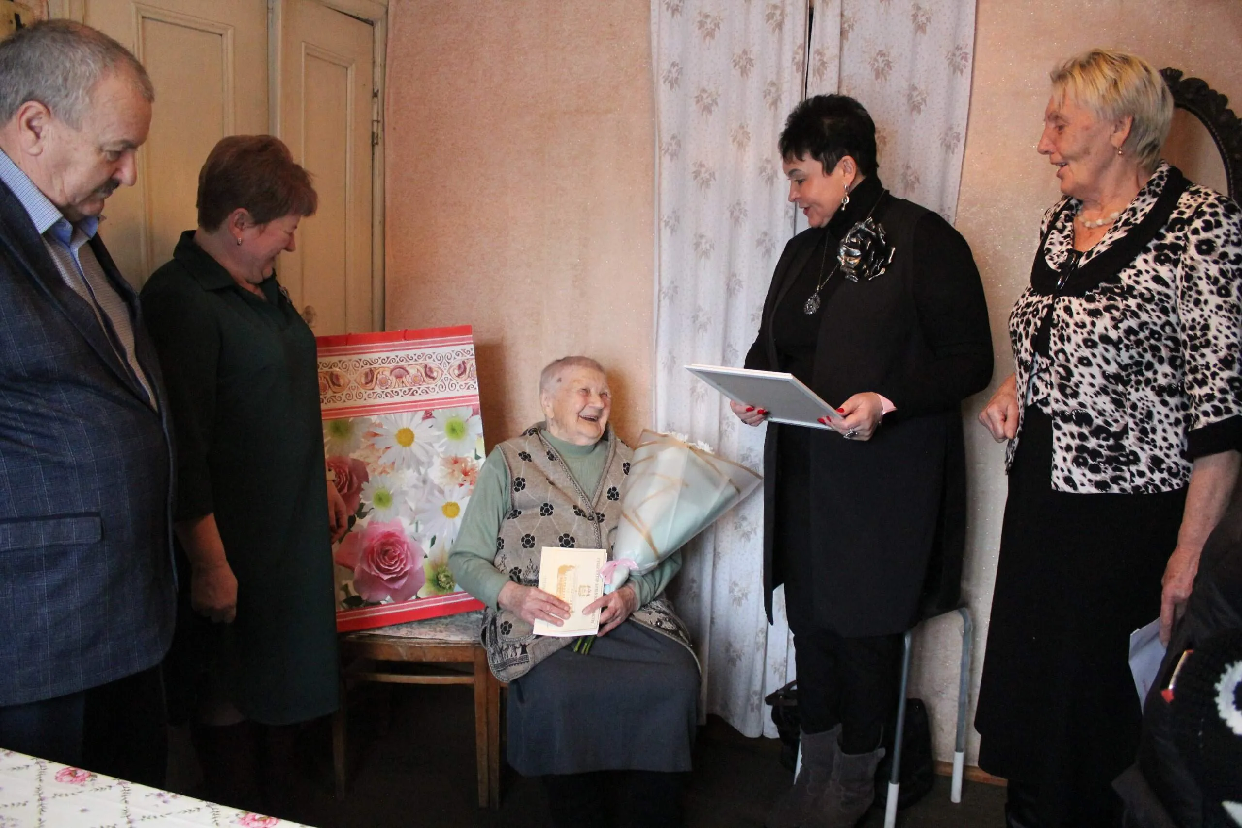  За плечами — целый век! — столетний юбилей отметила долгожительница г.Карачева