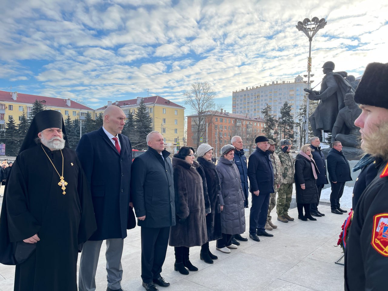 Брянский Губернатор Александр Богомаз поздравил жителей с Днем защитника Отечества.