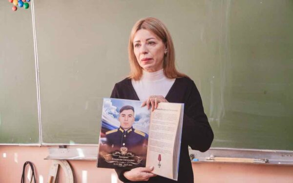 Брянские кадеты встретились с мамой погибшего героя СВО