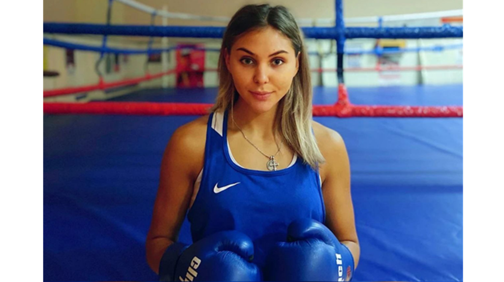 Брянская спортсменка Елена Бабичева завоевала бронзу чемпионата мира по боксу