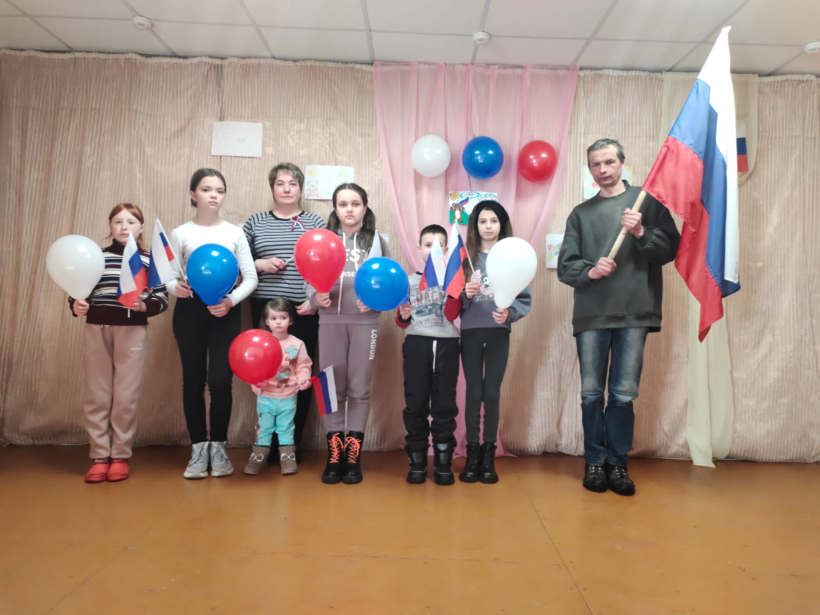 В Дунаевском ПДК прошла акция » Крым и Россия- мы вместе!»