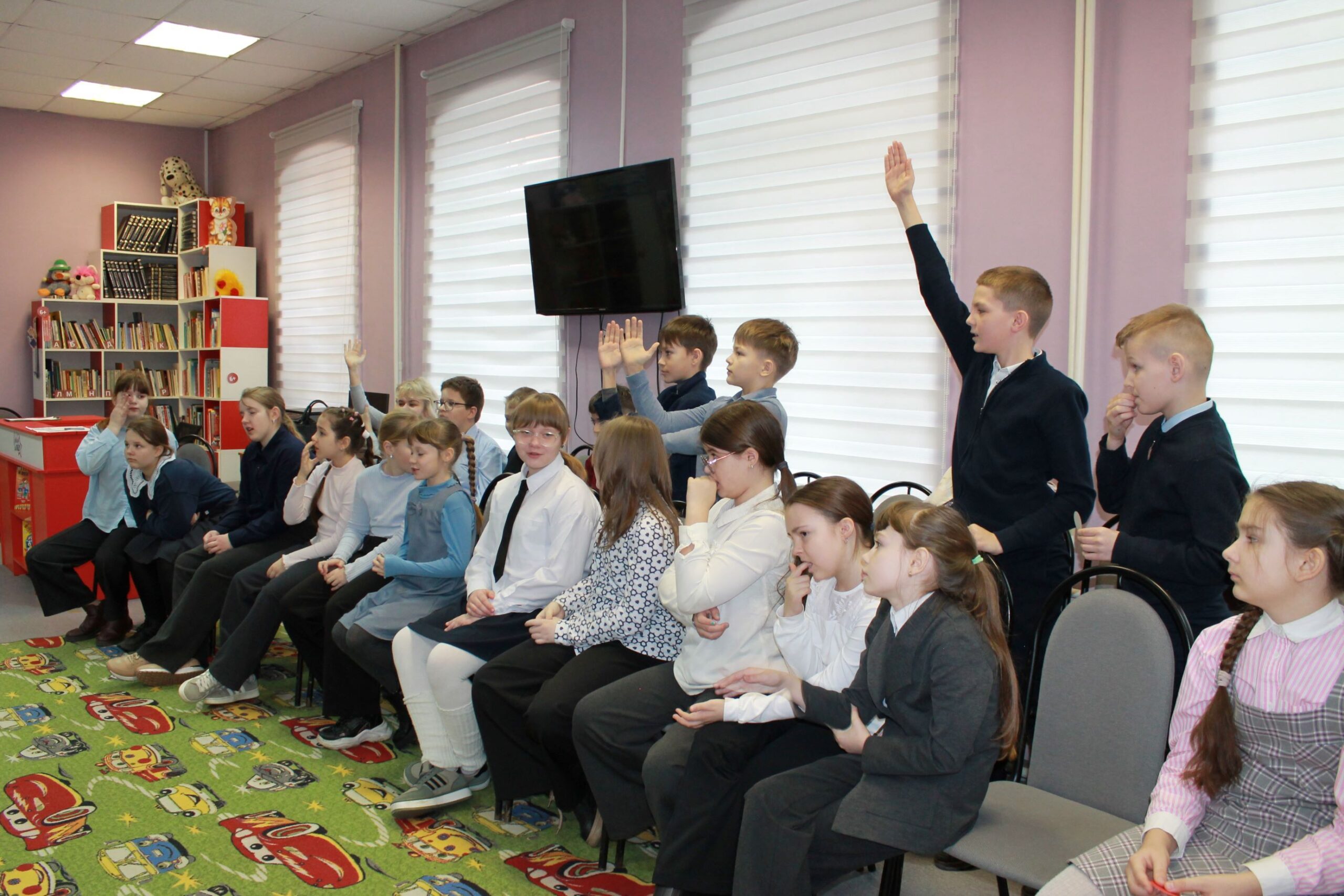 В карачевской районной библиотеке прошла познавательная викторина «В судьбе природы — наша судьба!»