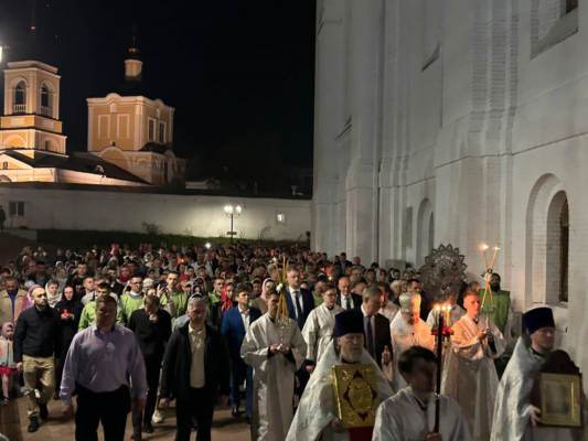 Губернатор Александр Богомаз поздравил жителей Брянщины с Христовым Воскресением