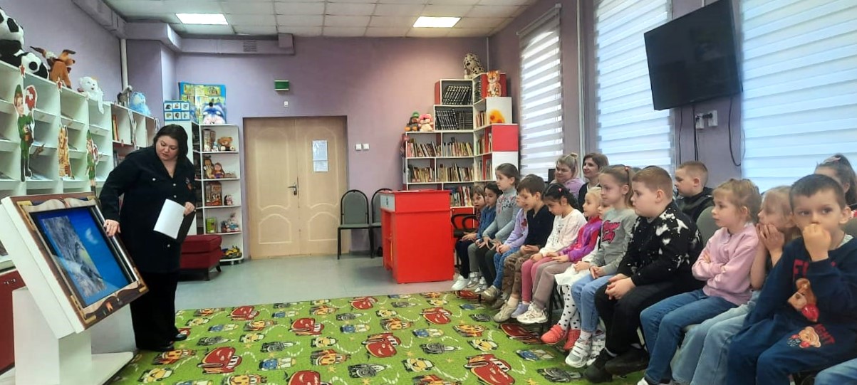 В Карачевской библиотеке прошел эколого-исторический экскурс о животных — героях Великой Отечественной войны