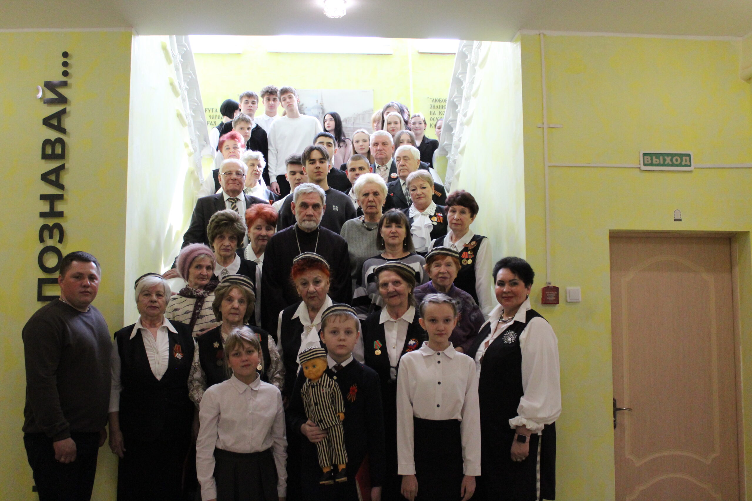 В Карачевской районной библиотеке прошла литературно-музыкальная программа «Весна освобождения»