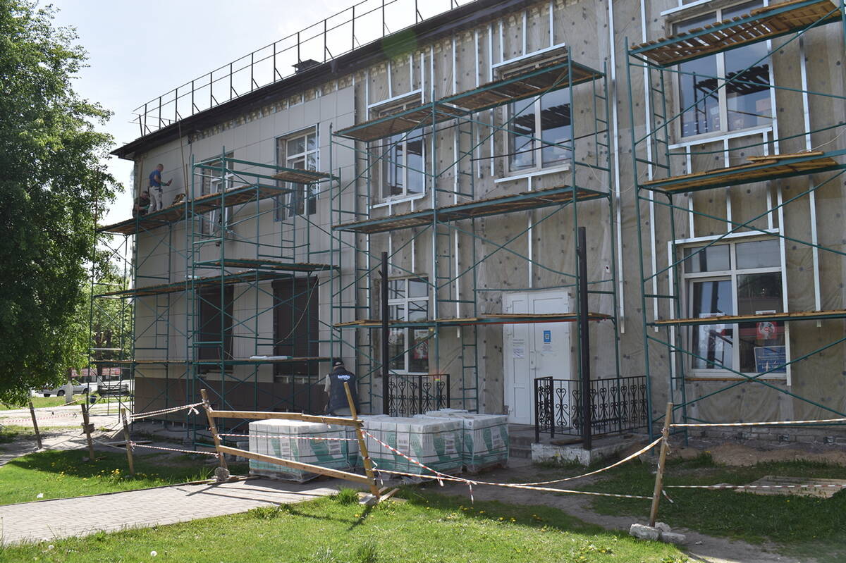 Межпоселенческая библиотека в Клетне преображается благодаря капитальному ремонту