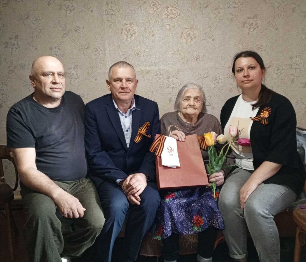 Представители Мылинского поселения поздравили ветеранов с Днём Победы