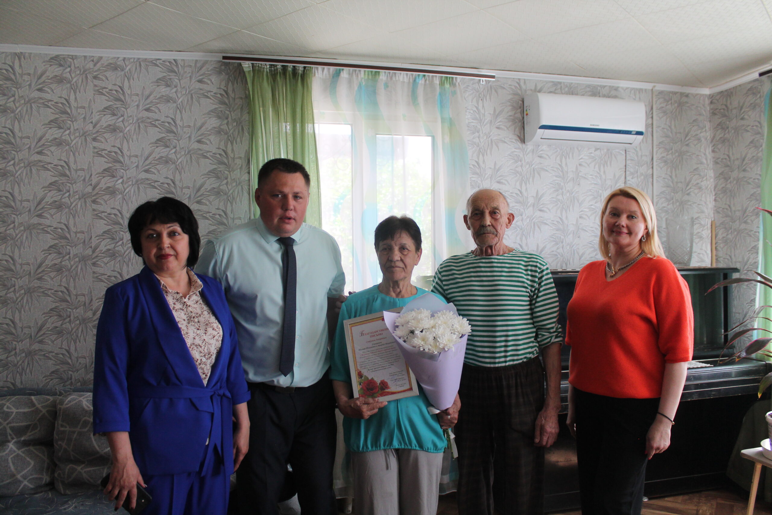 Карачевские бриллианты любви: 60 лет семейного счастья Лазаревых