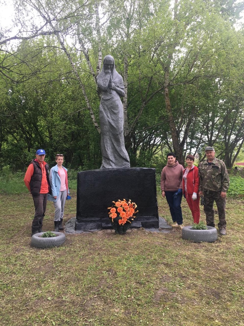 В Вельяминовском поселении завершены работы по благоустройству памятника «Скорбящая мать»