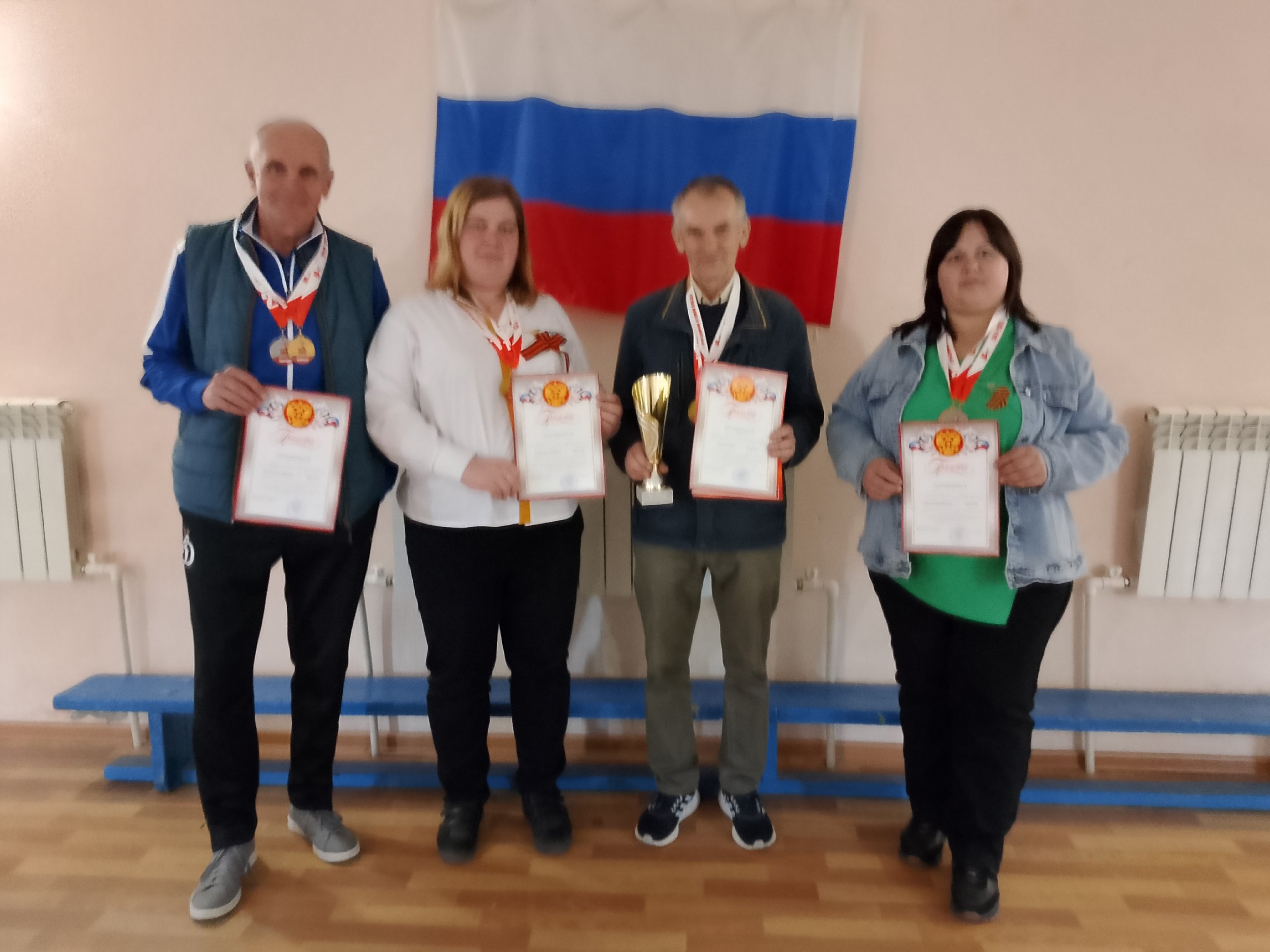 В карачевской  школе им. С.М. Кирова прошли соревнования к 80-летию Победы