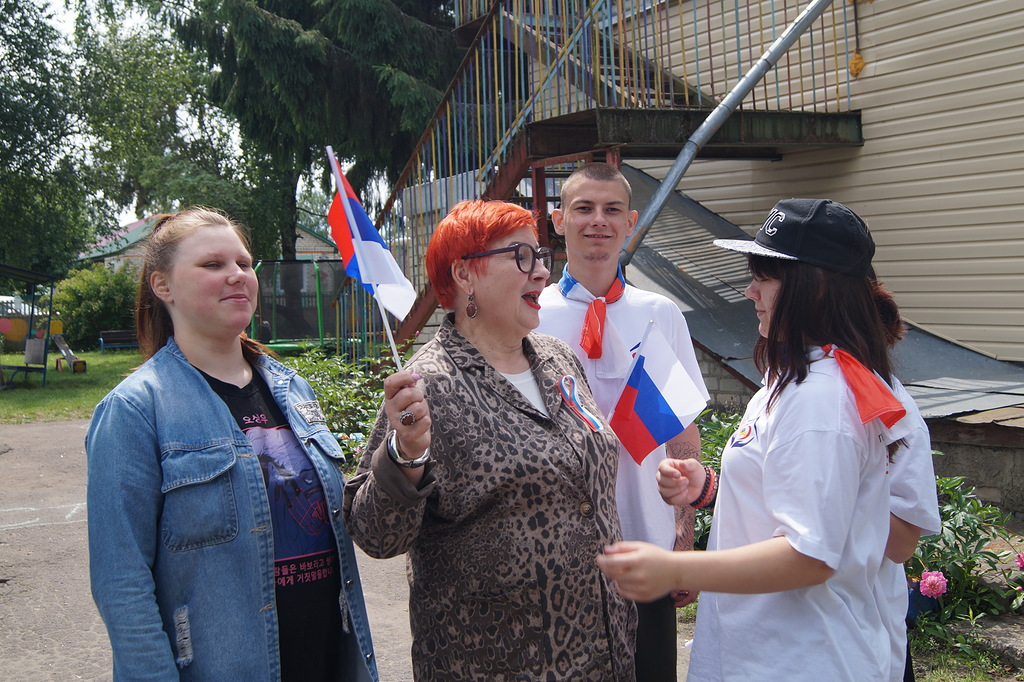 «Триколор единства»: в Согласие прошла патриотическая акция ко Дню России