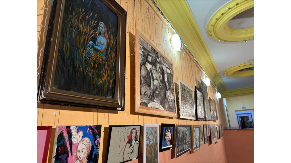 Брянский художник Виктор Чмыхов представил персональную выставку