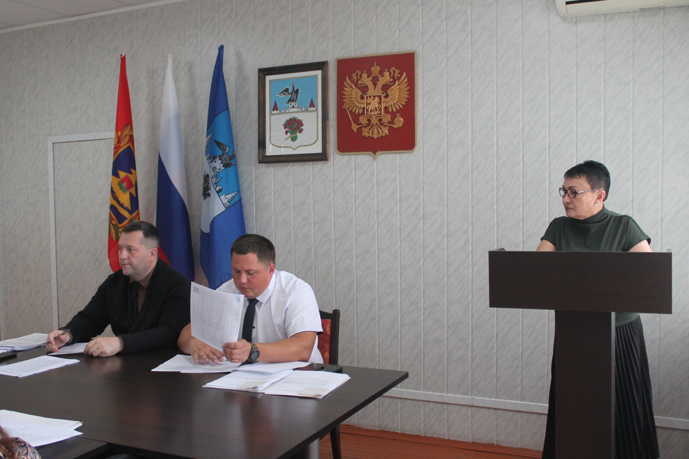 В администрации Карачевского района прошло заседание городского Совета