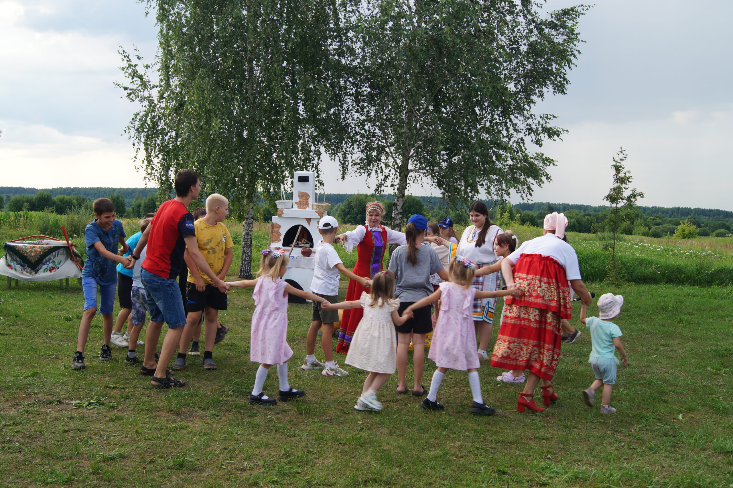 В Бошинском ПДК научили делать народных кукол