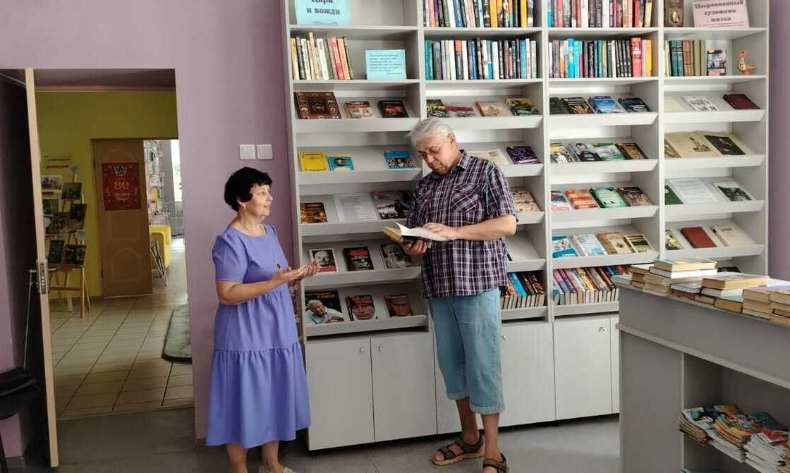 В Карачевской библиотеке представлена история российской власти