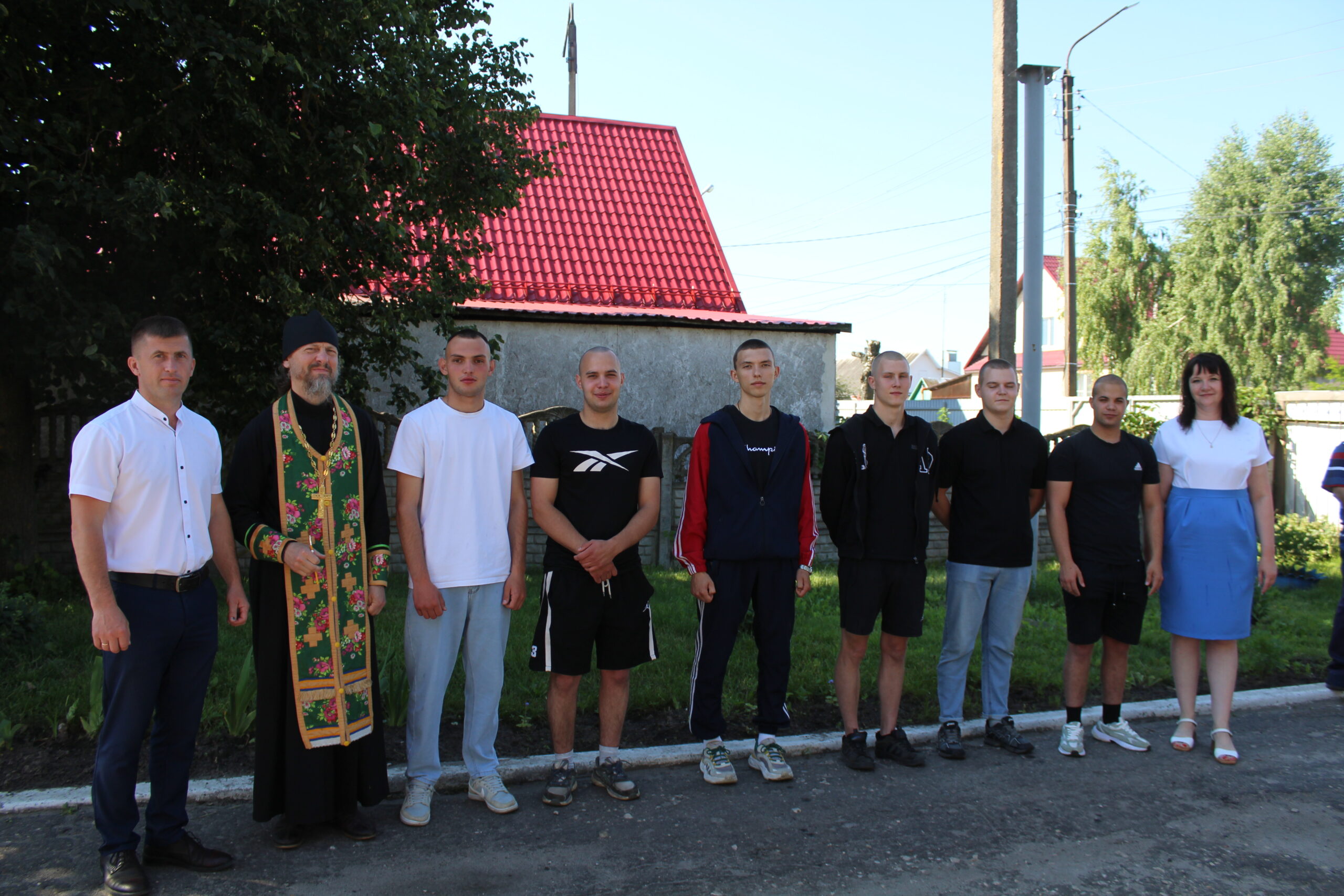 Карачевские новобранцы отправились на службу в армию