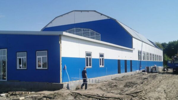 В селе Жирятино Брянской области строят модульный спортивный зал