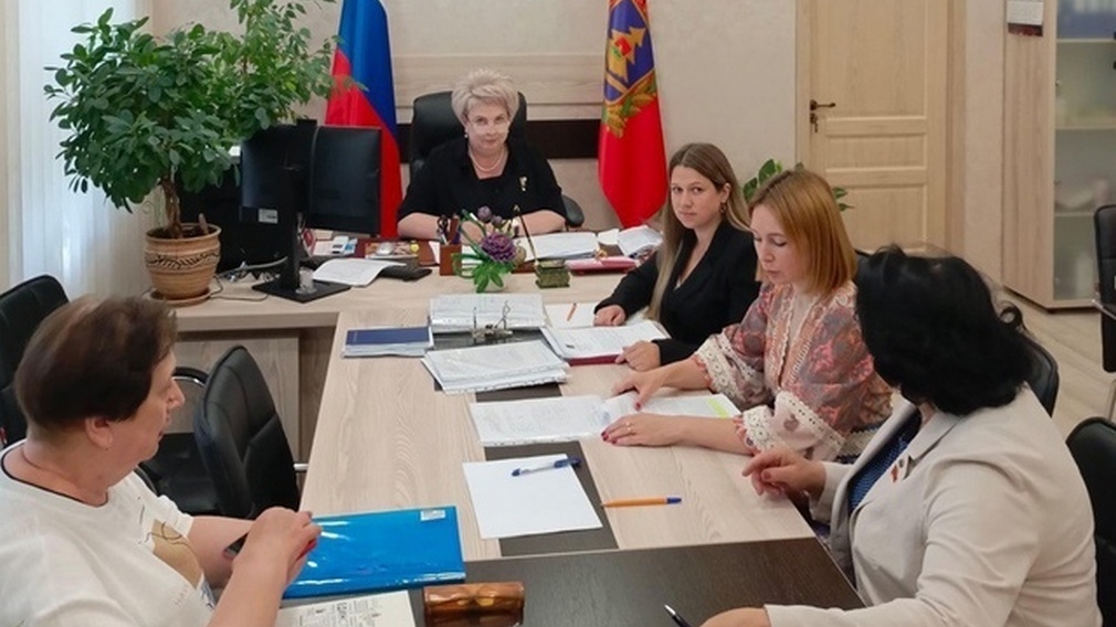 В Брянске выбрали победителей конкурсного отбора программы «Земский учитель»