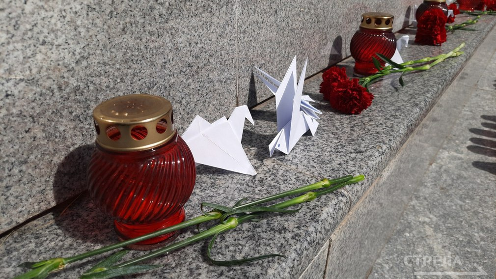 В Брянске состоялась акция ко Дню памяти детей, погибших в ходе войны на Донбассе