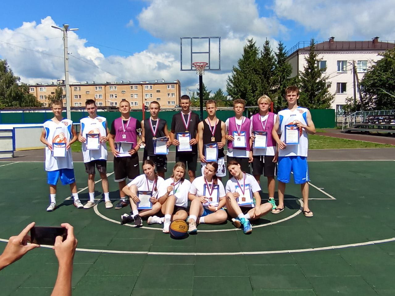 В Карачеве проходят спортивные состязания в рамках празднования Дня города