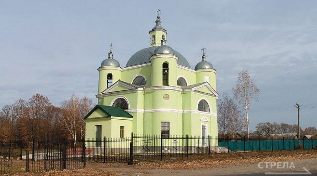 В Погарском районе  отремонтировали здание автовокзала и благоустроили дворы