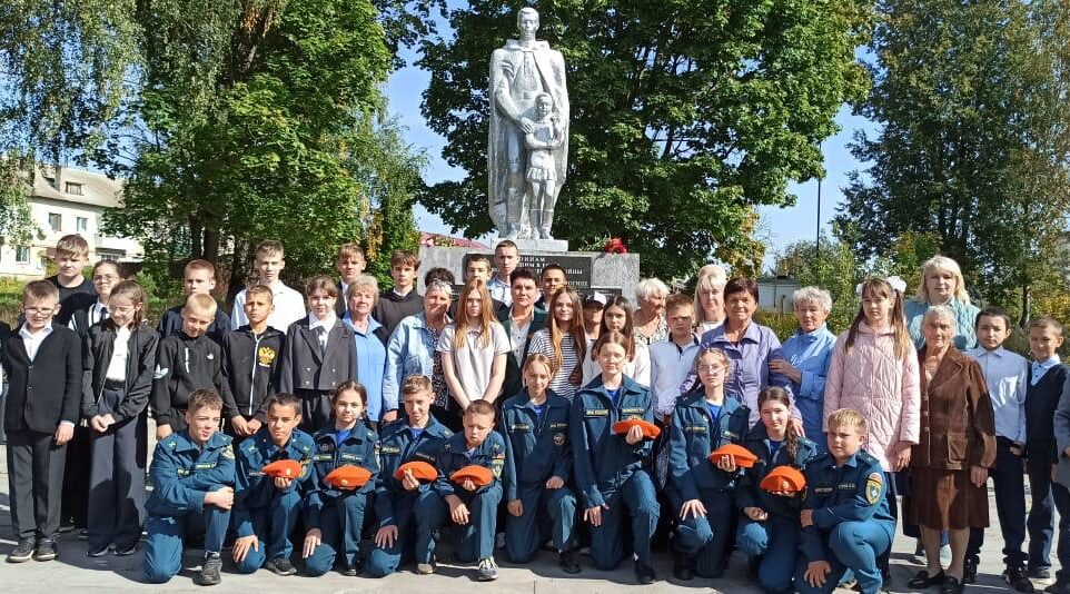 В Вельяминово прошел митинг в честь 82-й годовщины освобождения Брянщины