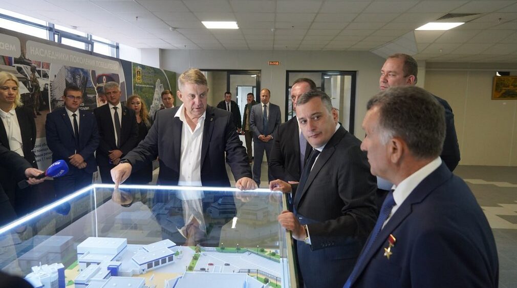 Губернатор Богомаз: новый Дворец единоборств в Брянске признан лучшим в стране